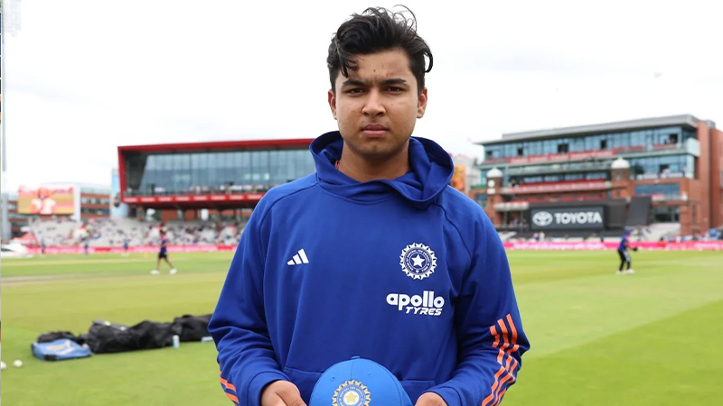 অভিষেকেই টেন্ডুলকারের রেকর্ড ভাঙলেন বিস্ময়বালক সূর্যবংশী
