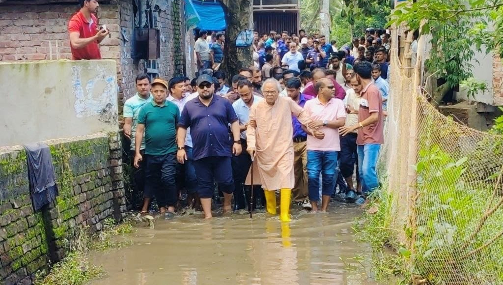 সাবেক রাষ্ট্রপতির সুবিধায় হাওড়ে সড়ক নির্মাণ করা হয়েছে: রিজভী