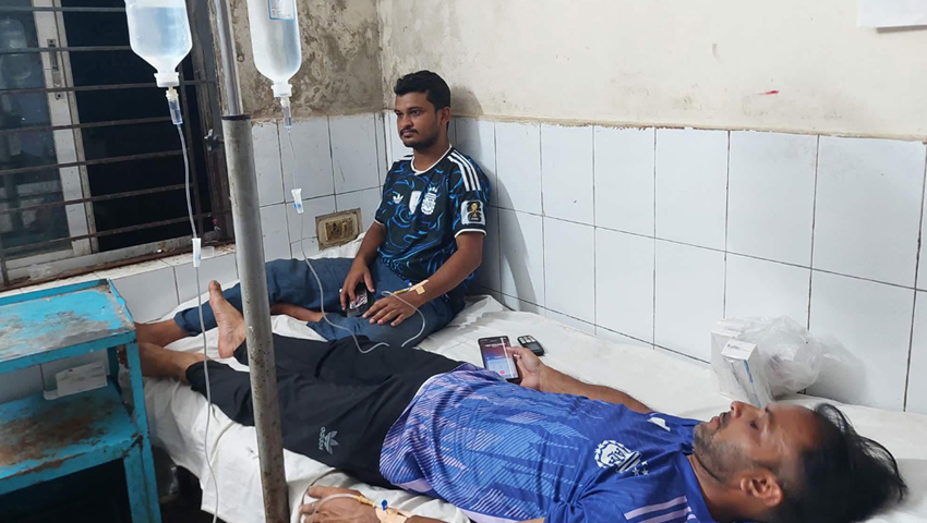 ওসির উপস্থিতিতেই ঝিনাইদহে ২ সাংবাদিক নিগ্রহের শিকার