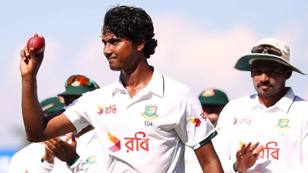 ডারউইন টেস্টে ম্যাচসেরা হাসান মাহমুদের ঐতিহাসিক পারফরম্যান্স