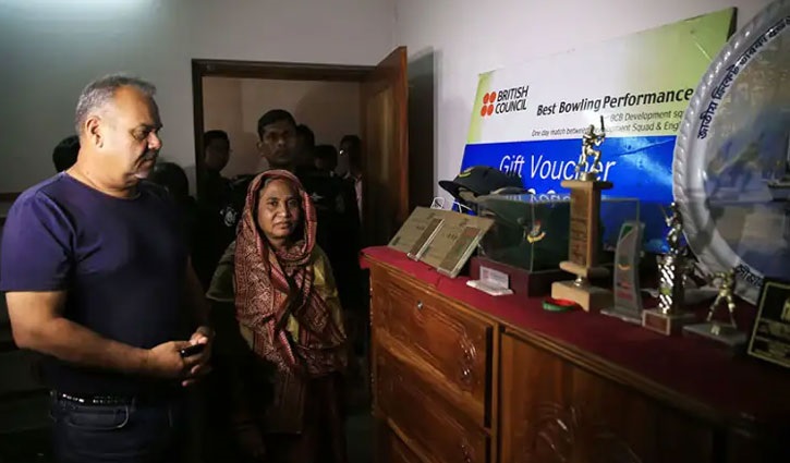 মানজারুলের স্মৃতির টানে খুলনায় যেতে চান ডেভ হোয়াটমোর