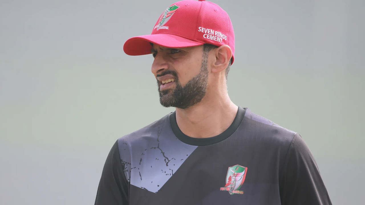 বিপিএলে ফিরছেন শোয়েব মালিক