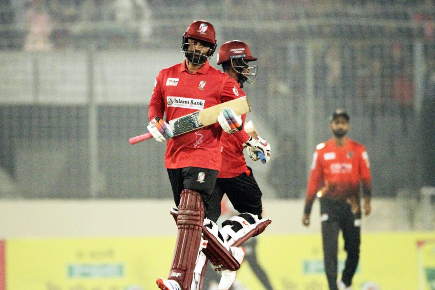 কুমিল্লা ভিক্টোরিয়ান্সের সামনে ১৬২ রানের চ্যালেঞ্জ ছুড়ে দিল বরিশাল